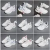 Chaussures de sport pour hommes femmes Triple White Black baskets de sport pour hommes GAI-38