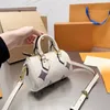 2024 БАКЛАТЫ ТОТКА МАДЕЛИНА DESIGNERHANDBAGB FADY VINTAGE SUMDAGS Сумки на плечах высококачественные сумки кросс -кузов цветочные женщины сумки кошельки кошельки