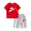 Jongens en meisjes nieuwe zomersportkleding kindermerk bedrukt casual T-shirt met korte mouwen en ronde hals, kinderkleding