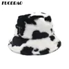 Fuodrao New Winter Cow Bucket Hat Faux Fur Girl Hatファッションウォームパナマアウトドアフィッシャーマンキャップメン3colors M135 201102266r