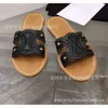 Sandaler Casual Shoes High Version Triumphal Arch Flat Bottomed Flip Flops for Women Tome Summer of Overized Wear, Beach