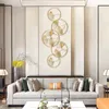 Dekorativa figurer ginkgo bladjärn vägg hängande vardagsrum dekoration soffa bakgrund veranda tredimensionell hänge