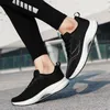 Nuove scarpe da corsa per uomini per uomini Sneaker Glow Fashion Black White Blue Grey Mens istruzioni Gai-67 Schema da scarpa da esterno 36-45