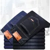 Męskie dżinsy 2024 Man Enter Stretch Fit Fit Soft Black Pants Masculino Denim Bojowniki