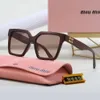 Miumius Sunglasses Męskie kobiety proste kwadratowe para modne i spersonalizowane okulary przeciwsłoneczne, listy podróżne, okulary przeciwsłoneczne