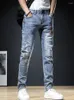 Mäns jeans för män mager smala fit manliga cowboybyxor beskurna byxor tätt rörlapp skarvad 2024 mode y 2k vintage mjuk sommar