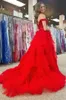 Röd tiered tyll prom klänningar sexiga från axel spets applicerade paljetter pärlstav kvinnor formella tillfällen klänningar ett linje sveptåg