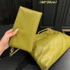 Luxury 22 Women Designer axelväska män satchel quiltad väska äkta läder hobo mode handväska koppling väska tote guldkedja resor crossbody väska dragsko hink