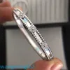 2024Jewelry Designer Vans 4葉のクローバーブレスレットCNC KaleIdoscope with Four Leaf Clover狭いボードフルスカイスターvゴールドプレートブレスレット