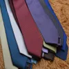 Модные мужские галстуки Шелковый галстук Мужские галстуки Ручная работа Свадебная вечеринка Галстук с надписью Италия 14 Стиль Деловой полосатый галстук с коробкой L0242a