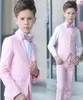 Pojke 4 stycken rosa kostym bröllop tuxedos topp lapel en knapp pojke formell slitage barn kostymer för prom party anpassade madeblazerpantsve5367330