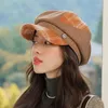 CAP Visors for Woolen Plaid Vintage Spring Autumn Burs Caps Flat Top Classic Beret British Sboy Octagonowy kapelusz 240226