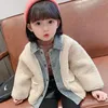 Jackets Baby Lamb Fleece Denim Jacket Cashmere 소년 소녀를위한 겨울 코트 빈티지 스트리트웨어 2-7Y 클래식 패치 워크 아웃복