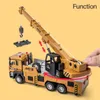 Hög simulering 1 50 legering dra tillbaka Engineering Crane Modeldump Excavatorsound and Light Truck Toy 240223