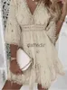 Grundläggande avslappnade klänningar Casual Dresses White Lace Dress Women V Neck Up Patchwork Three Quarter Sleeve Vacation Beach Ladies A-Line Party 240304