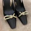 Scarpe vestiti in raso rhinestone bowknot per donne cinghia posteriore a punta quadrata nero tacchi alti sexy sandali da donna pompe per feste