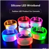 Andere evenementen Feestartikelen Geschenk Led TPU-armbanden Kleur veranderende polsband met 24 toetsen 400 meter afstandsbediening 433,92 MHz 8 gebieden Dhv4F