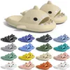 Gratis fraktdesigner Shark Slides Sandal Gai Sliders för män Kvinnor Sandaler Slide Pantoufle Mules Mens Womens Slippers Trainers Sandles Color357