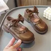 أزياء Bowknot Kids Shoes Toddler Baby أحذية رياضية غير رسمية الربيع الخريف الفتيات اللطيفات الأميرة أحذية الأطفال المضادة للانزلاق أحذية جلدية
