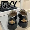 38% rabatt Sport 2024 High Edition Source Standard G Carrefour Womens Ny muffins Tjock Soled Horse Title Buckle Bee Single British Small Leather Shoes