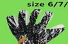 Gants sportifs 2022 Gardien de but Protection du doigt Men de football Adts de football pour enfants plus épais gant de soccer gant Drop livraison de la livraison de 1274099