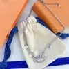 Nie verblassende 18 Karat vergoldete Luxus-Marken-Designer-Anhänger-Halsketten, Edelstahl-Buchstaben-Choker-Anhänger-Halskette, Perlen-Kette, Schmuck-Accessoires, Geschenke 17