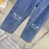 Jeans da donna Primavera ed estate Jeans a gamba dritta Tessuto denim Forma comoda Non può palla Allentare la versione a gamba dritta della moda per il tempo libero.CC240304