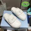Tasarımcı Terlik Kadın Sabotlar Slaytlar Yumuşak Yastıklı Nappa Deri Sandalet Köpük Kauçuk Katırlar Kadın Platform Ekmek Takıntısı Erkekler Düz Slayt Ayakkabıları Yaz Plajı Sandal
