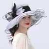 2021 Nouvelles femmes à large bord plume fleur été soleil organza Kentucky Derby fascinateur élégant cocktail fête église chapeau de mariage Ip4295F