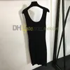 Designer-schwarzes Strickkleid für Damen, Weste, Röcke, Briefdruck, sexy Schlingenkleid, modisch, hochelastisch, eng gestrickt