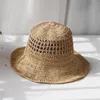 Bérets 2024 Femmes Chapeaux de paille Crochet Chapeau Seau Protection UV Pare-soleil Plage Femmes Visières Dames Évider Casquette D'été
