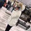 Canadiais Gooseis Frauen Down Jackets Modebuchtermantel Winter warmer Kapuzenparkas Luxus Frauen Männer Klassische Oberbekleidung