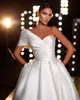 Mouwloos een lijn trouwjurk 2024 Satin Sweetheart Court Train Bruidsjurk Princess Plus Size Custom Vestido de novia