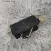 Anahtar Yüzük Yüksek kaliteli deri anahtarlık klasik lüks tasarımcı araba anahtarlık çinko alaşım mektup unisex kordon altın siyah metal küçük mücevher hediye kutusu