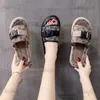 Slippers Slippers voor vrouwen die 2023 zomer Koreaanse versie van biscuitgebak dragen met dikke zolen om de hoogte te vergroten lui persoon die op sandalen stapt voor vrouwen T240305