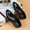 Idopy, классические базовые мужские деловые туфли из искусственной кожи, мягкие офисные свадебные резиновые деловые туфли с острым носком для мужчин 240304