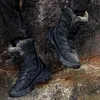 Уличная обувь Сандалии Брендовая мужская зимняя обувь Водонепроницаемые мужские ботинки Теплые плюшевые зимние ботинки Уличные нескользящие походные ботинки Мужские рабочие ботильоны Размер 46 YQ240301
