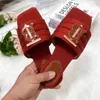 Hausschuhe Sandalen Damen flache Schuhe beliebte Hardware-Schnalle Damen Hausschuhe modische SommersandalenH2435