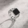 Klusterringar Trendiga Signet Rostfritt stål för män 14,1 mm kubansk kedjeformat fingerband Black Geometric Square Stone Top Stamp Ring