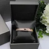 Designer Bangle Armband For Woman Brand Designer Diamond Luxury Gold Plated 18k Högsta Counter Quality Classic Style Designer Anniversary Present With Box 016