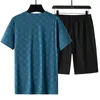 Herrspårar Summer Running Set Mens Casual Sports Set T-shirt och shorts Snabbtorkning av två delar Set Breattable Sports Set J240305