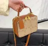 Tasarımcı Omuz Toybu Çantaları Luxurys Mini çanta Sacoche Kamera Çanta debriyaj Kozmetik Çantası Erkek Pochette Coa Tote CrossBody Cep Telefonu Cep Telefonu Cüzdan Sırt Çantası