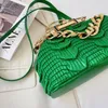 2023 Luxury Women Pink Green Peat Shoulder Bags Gold Thick Chain Messenger Pu Leather Handväskor Lady Evening Clutch 240228