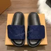 Designer Slippers Heren Dames Zwembad Kussen Comfort Reliëf Muilezels Sandalen Luxe Strand Platte Slipper Buitengewone Louiselies Zomer Slippers Vittonelies Damesschoenen