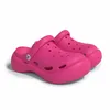 B4 مصمم شعبي 4 شرائح شبشب الصلفية شريحة للرجال الصنادل Gai Gai Slippers المدربين Sandles Color5