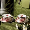 Romantisk French Rose Coffee Cup och Plate Set Vintage Exquisite Home Creative Afternoon Tea Ceramic Kitchen Table Boar Gift 240301