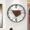 Wanduhren Moderne minimalistische Wohnzimmer-Massivholz-stille und dekorative Uhr