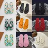 2024 Tasarımcı Terlik Sandalet Moda Açık Platform Ayakkabı Klasik Sıkıştırılmış Plaj Ayakkabıları Alfabe Baskı Flip Flip Flops Yaz Düz Rahat Ayakkabı Gai-14