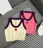 24 Top pour femmes, t-shirt, gilet tricoté, conception de patchwork de couleurs contrastées, à la mode et généreuse, deux couleurs et trois tailles