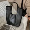 Sacs de soirée Sac à main de designer rétro Automne et hiver Fourre-tout Femme Grande capacité Sac à aisselle à bandoulière unique Commuter Polyvalent 2024